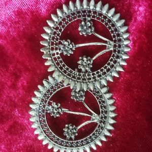 Round oxidized tops